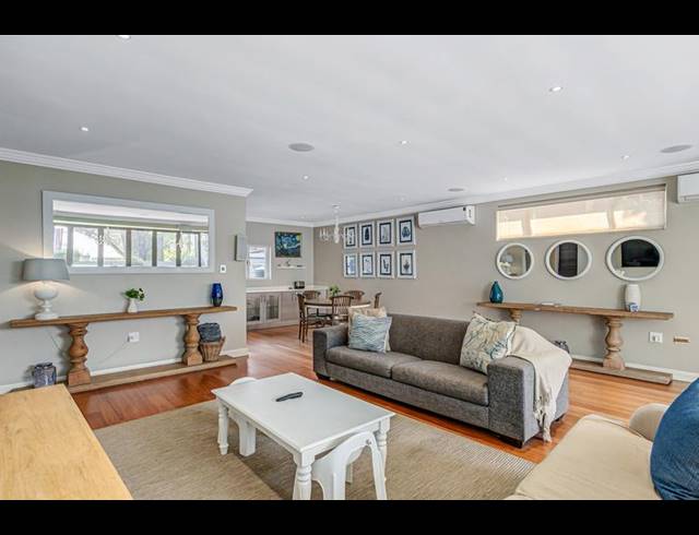 4 BEDROOM HOUSE FOR SALE IN PARKHURST